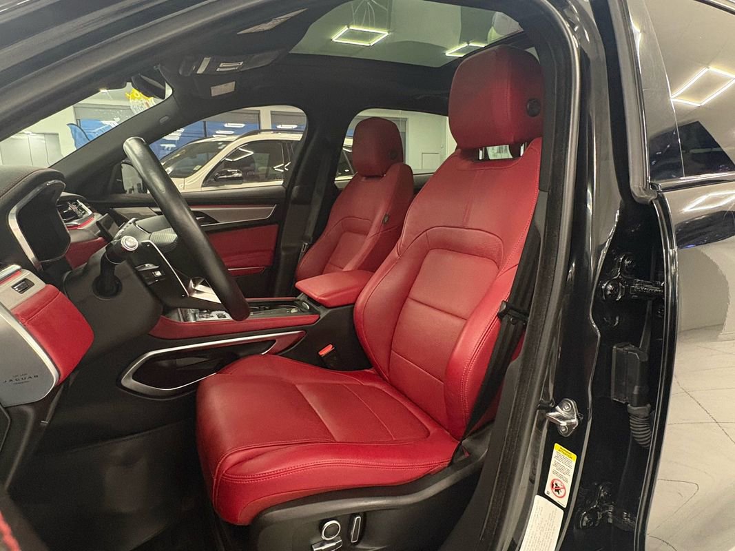 Used 2021 Jaguar F-PACE R-Dynamic S image 22