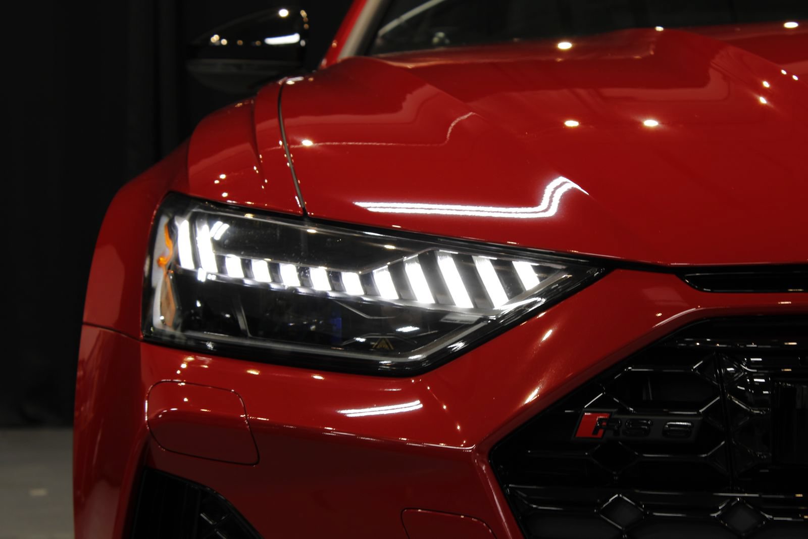 Used 2021 Audi RS 6 AWD/4WD image 12