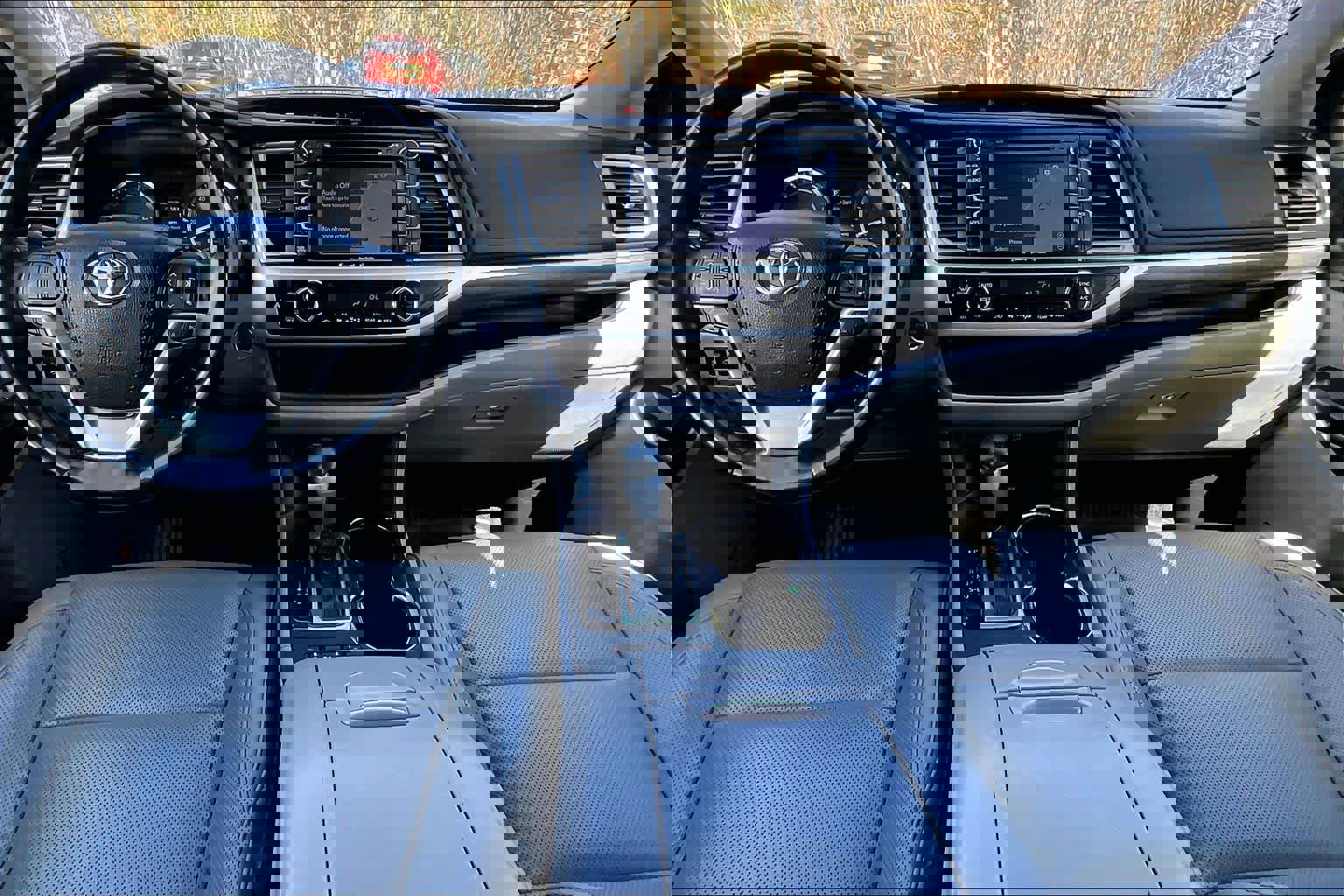 Used 2018 Toyota Highlander Limited Platinum image 16