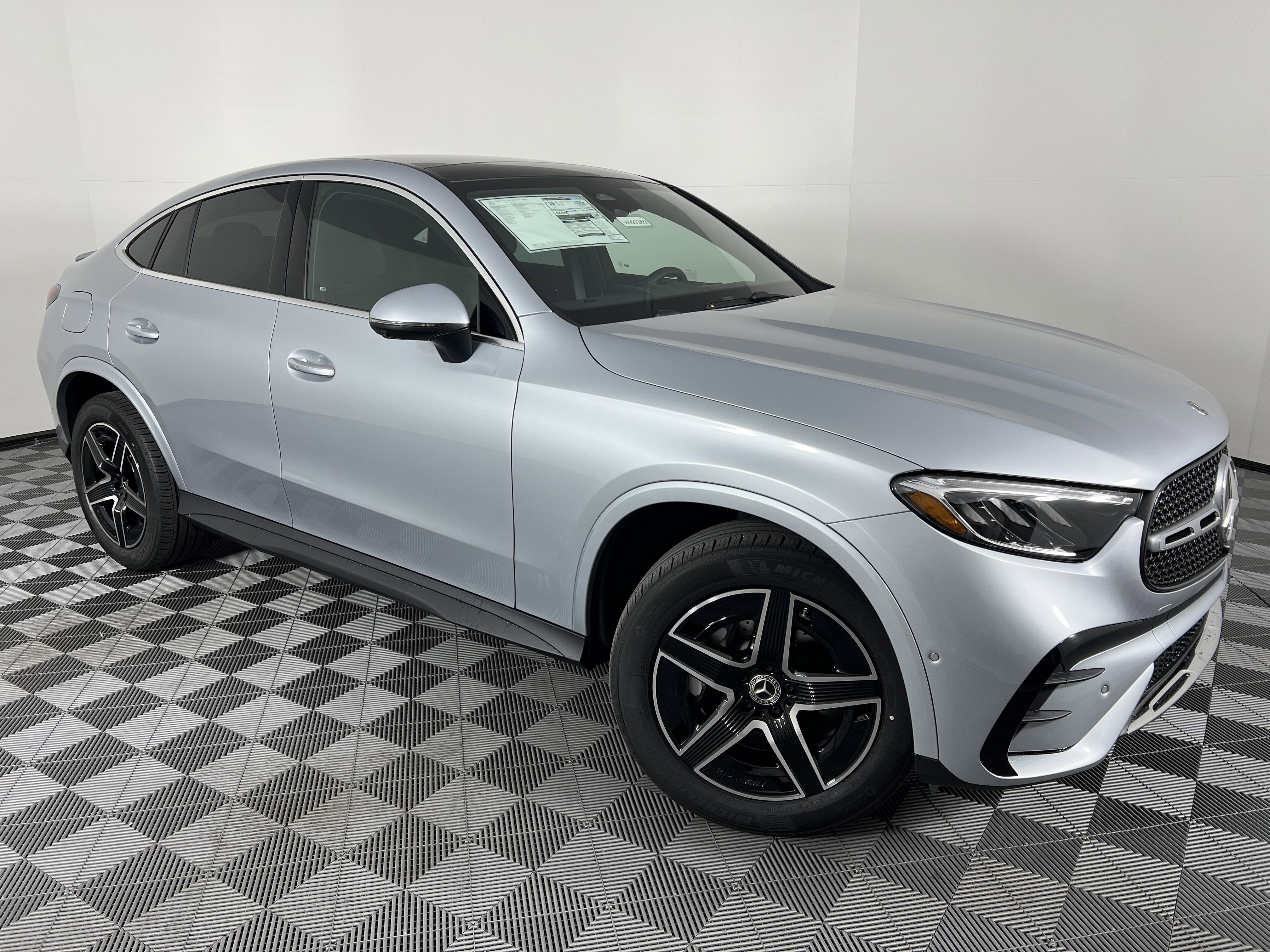 New 2026 Mercedes-Benz GLC 300 4MATIC image 2