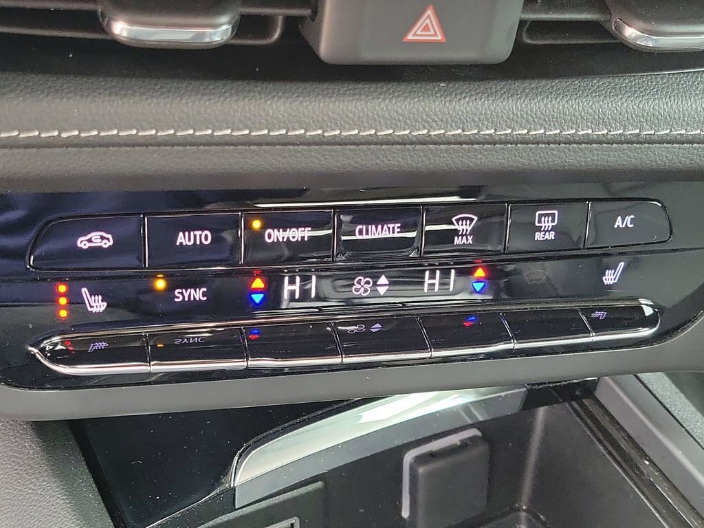 Certified 2023 Buick Envision Essence AWD/4WD image 27