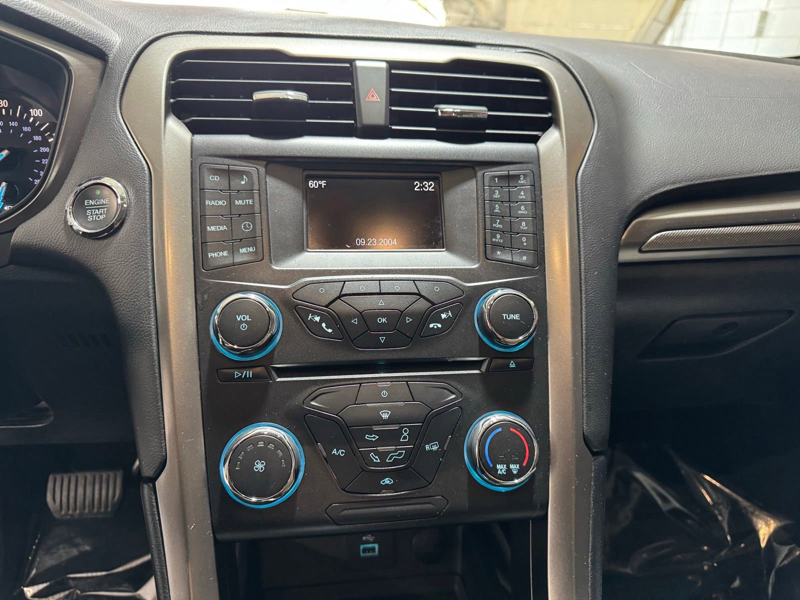 Used 2017 Ford Fusion S FWD image 14