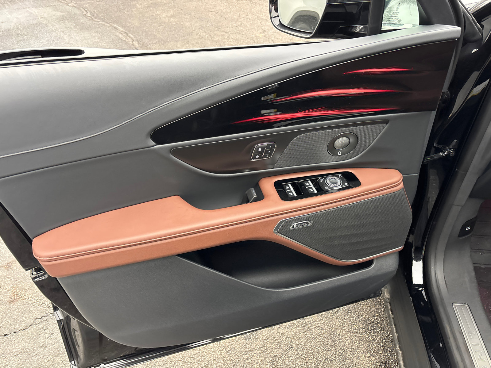 New 2026 Lincoln Nautilus Reserve image 11