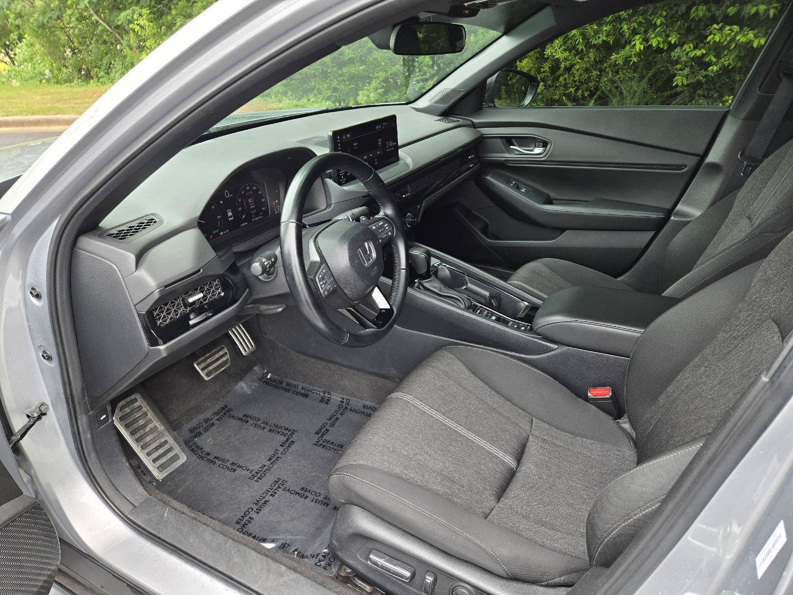 Used 2024 Honda Accord Sport image 4