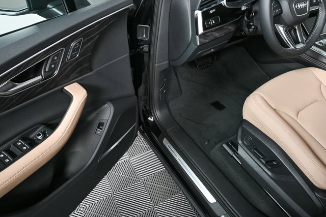 New 2025 Audi Q7 3.0T Premium Plus image 8