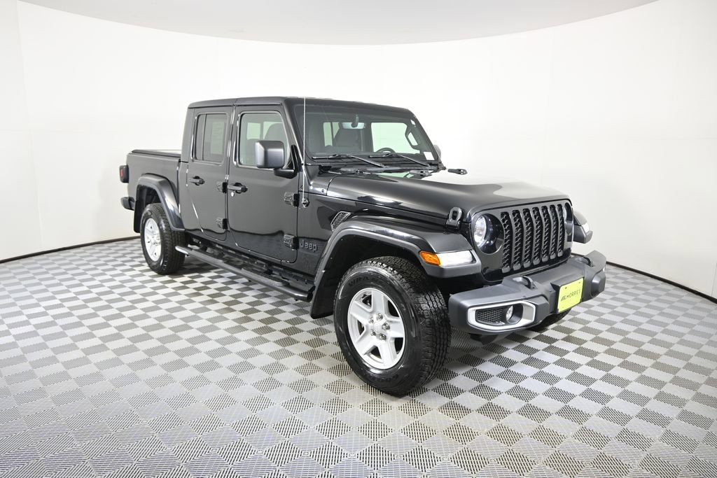 Used 2022 Jeep Gladiator Sport image 10
