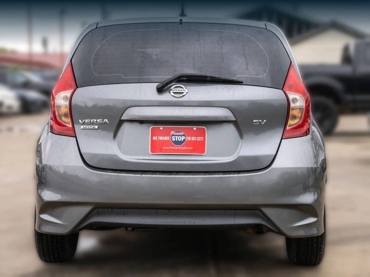 Used 2017 Nissan Versa Note SV image 6