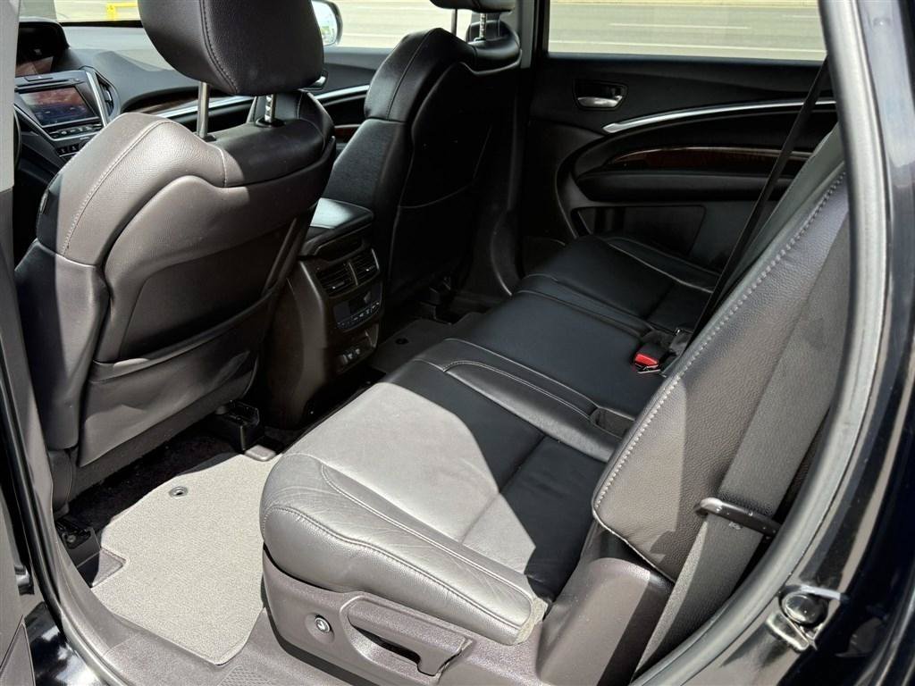 Used 2017 Acura MDX w/ Technology Package FWD image 18
