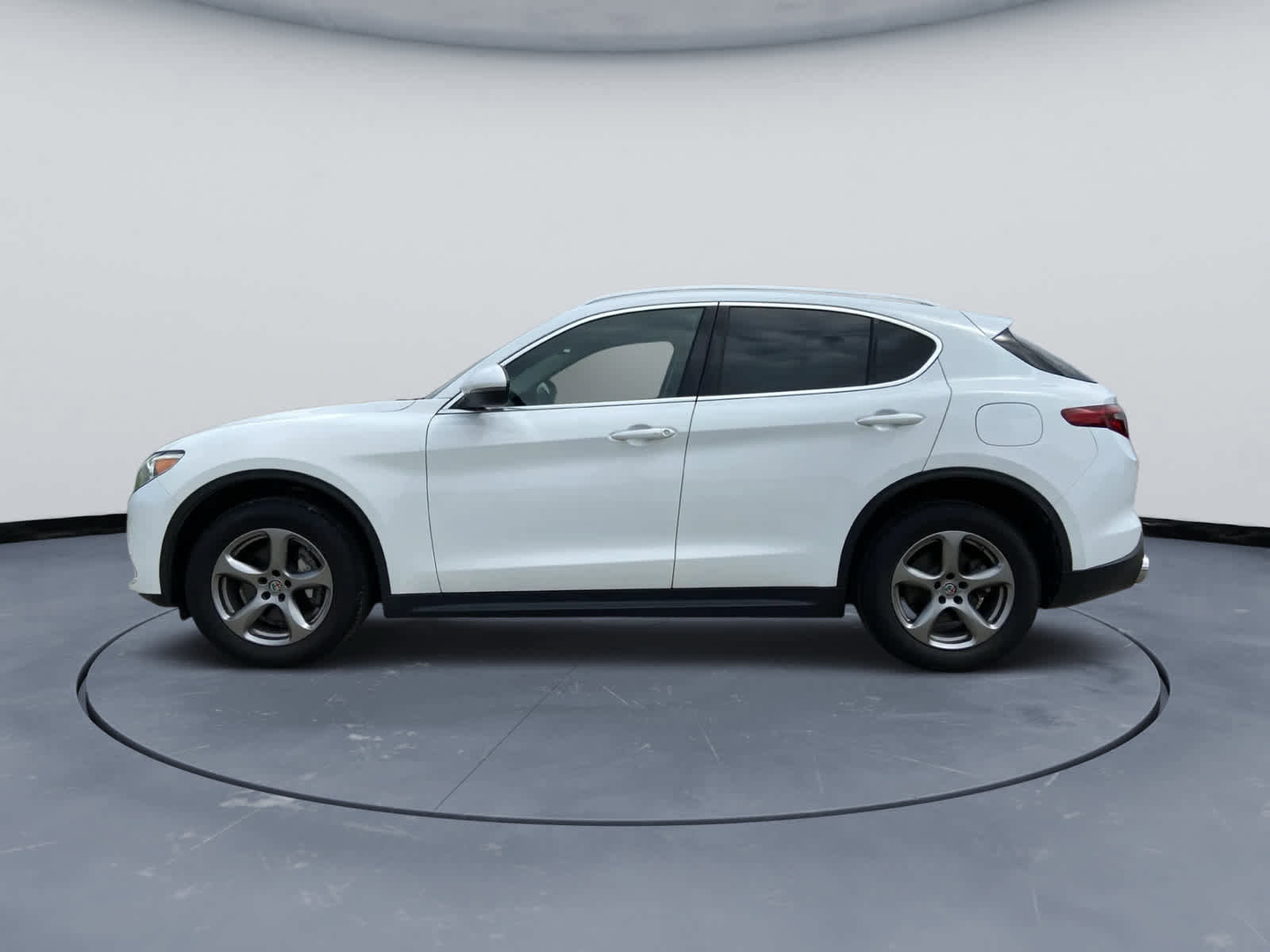 Used 2021 Alfa Romeo Stelvio Sprint w/ Active Assist 1 Package AWD/4WD image 9