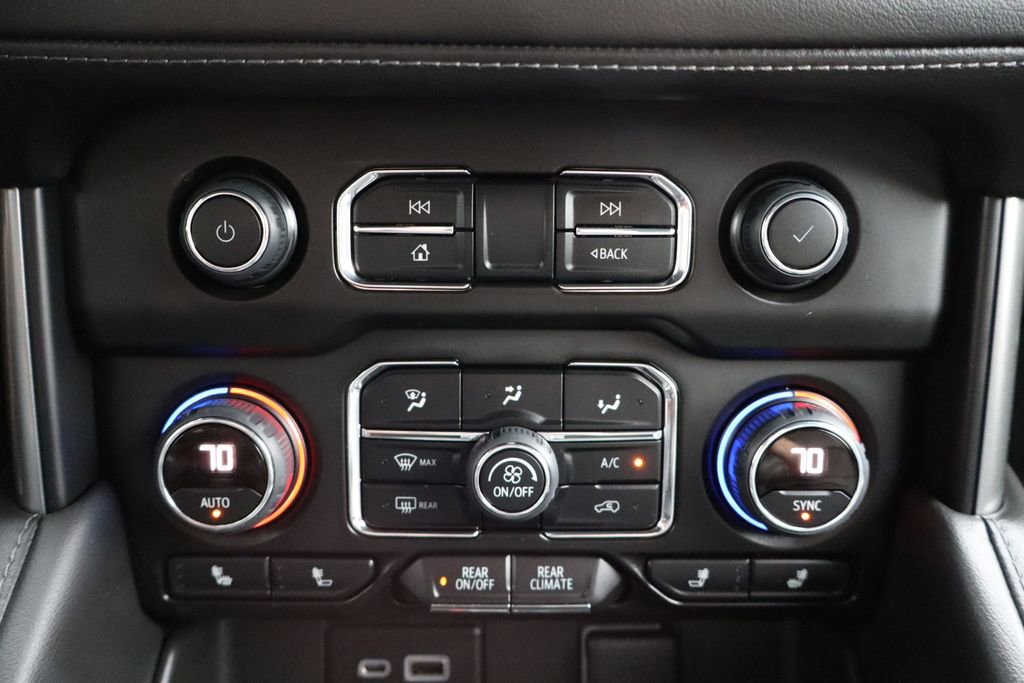 Used 2022 Chevrolet Tahoe LT w/ Luxury Package image 10