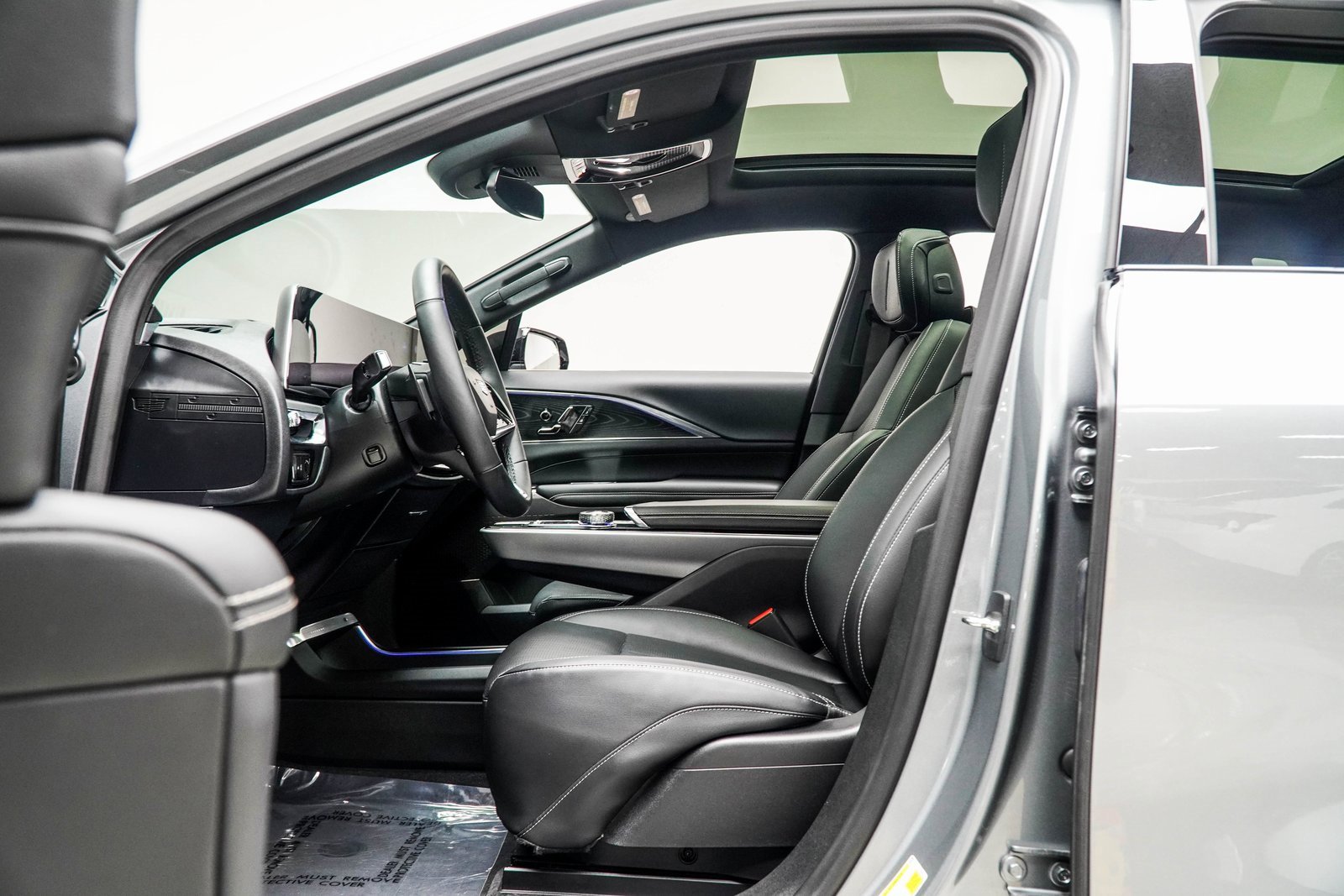 Used 2024 Cadillac Lyriq Sport w/ LPO, Floor Liner Package image 34