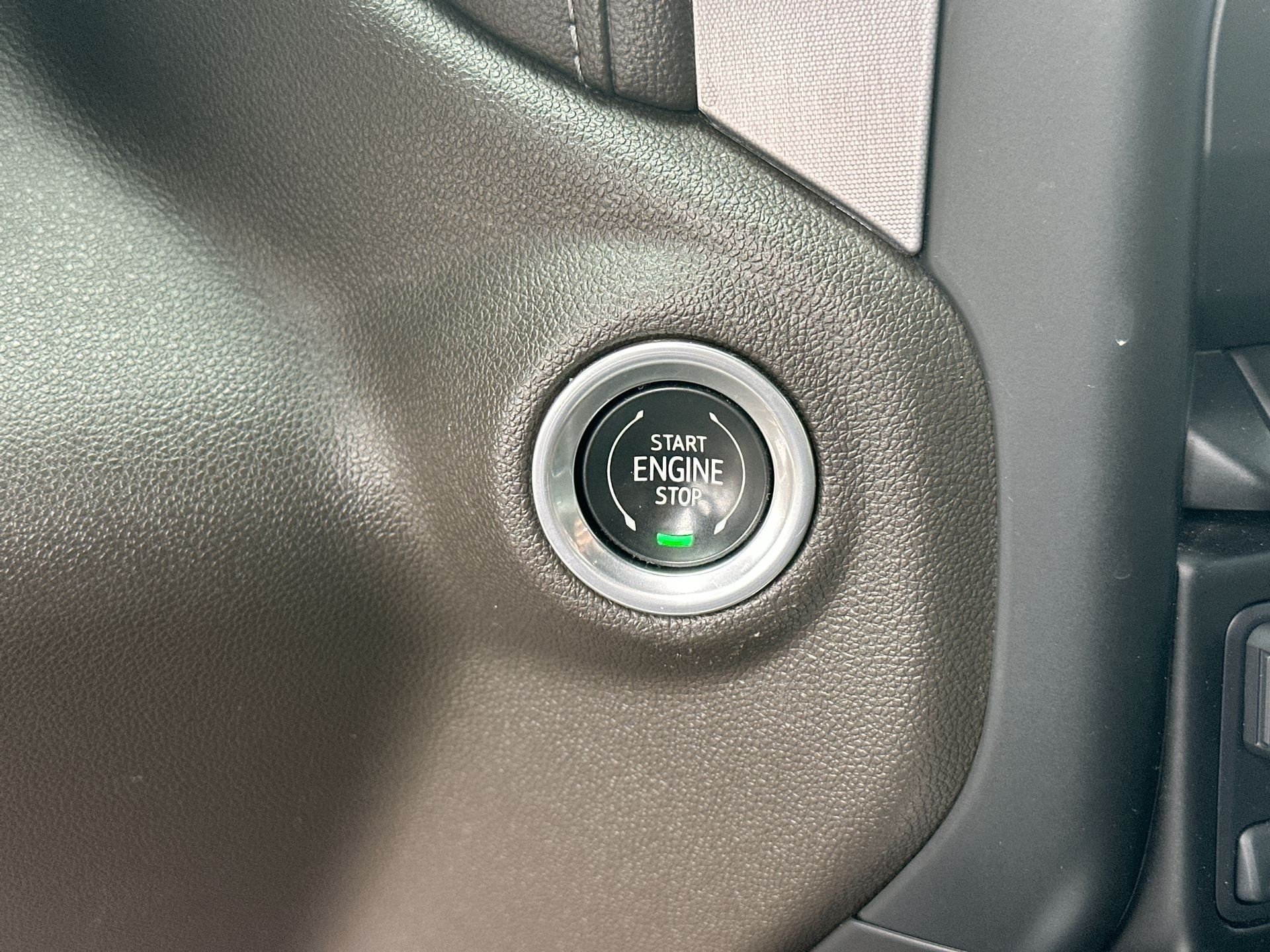 Certified 2019 GMC Sierra 1500 SLT w/ SLT Premium Package AWD/4WD image 17