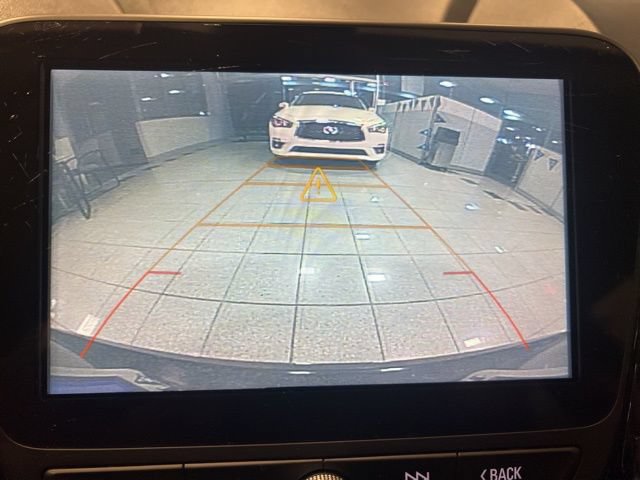 Used 2018 Chevrolet Volt Premier FWD image 19