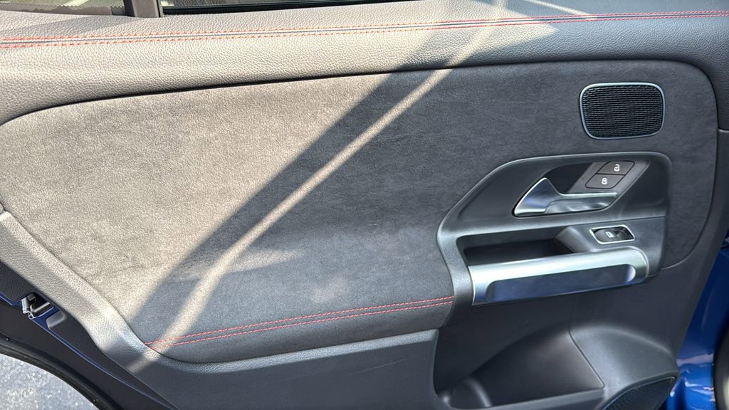 Certified 2024 Mercedes-Benz GLB 250 image 20