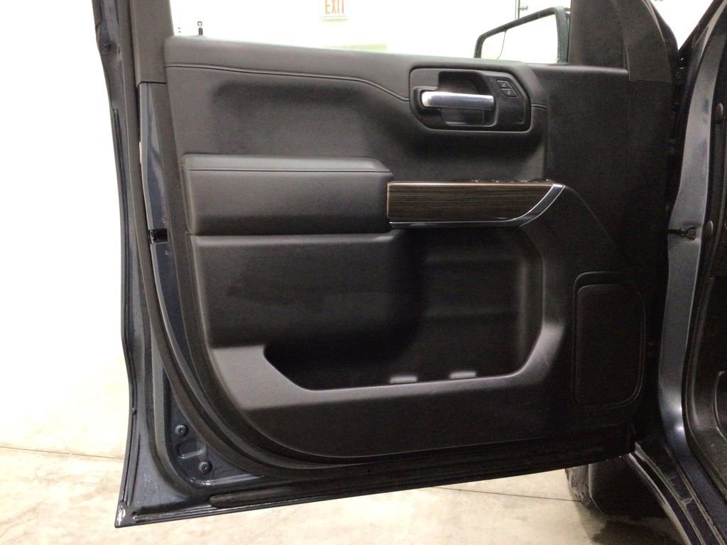 Used 2022 Chevrolet Silverado 1500 RST image 16