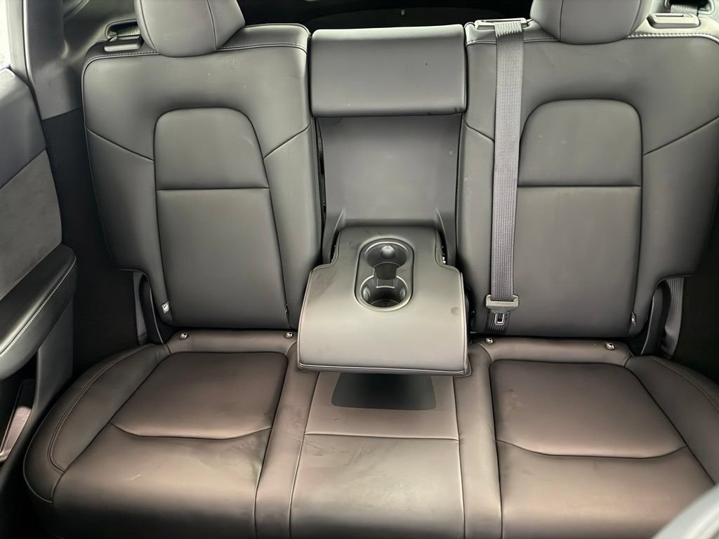 Used 2025 Tesla Model Y Long Range RWD image 19