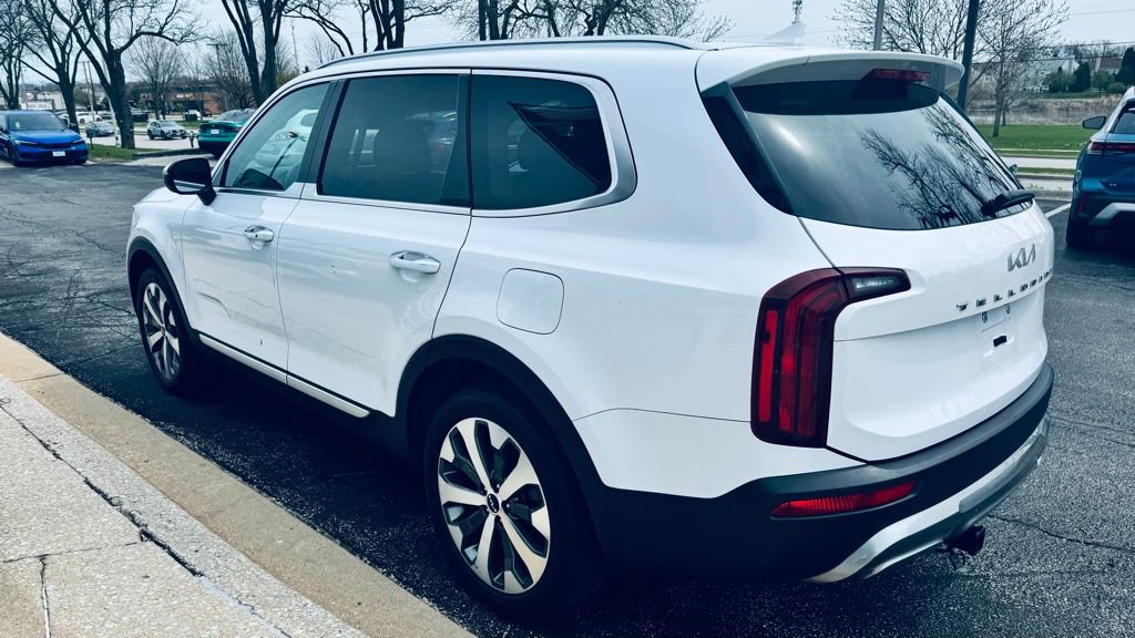Used 2022 Kia Telluride S image 2