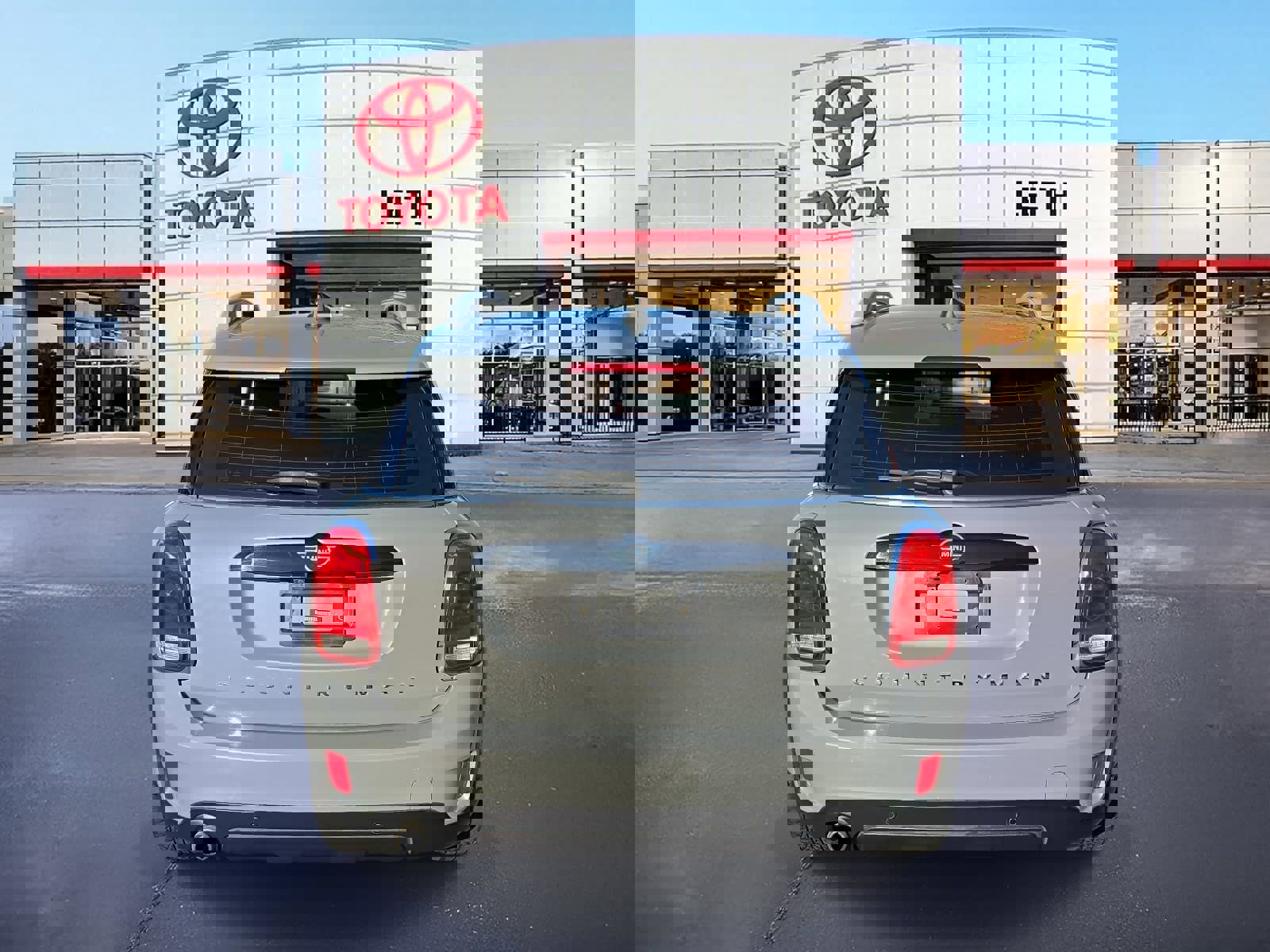 Used 2019 MINI Cooper Countryman image 2