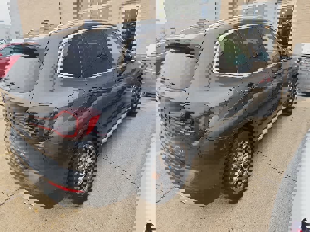 Used 2022 BMW X3 xDrive30i w/ Convenience Package image 5