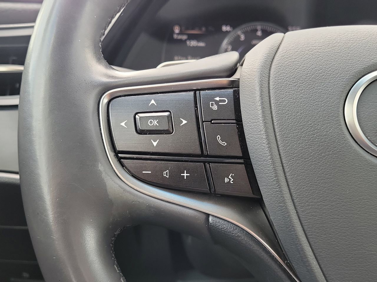 Used 2022 Lexus ES 350 w/ Premium Package FWD image 32