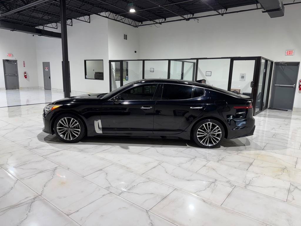 Used 2018 Kia Stinger Premium RWD image 8