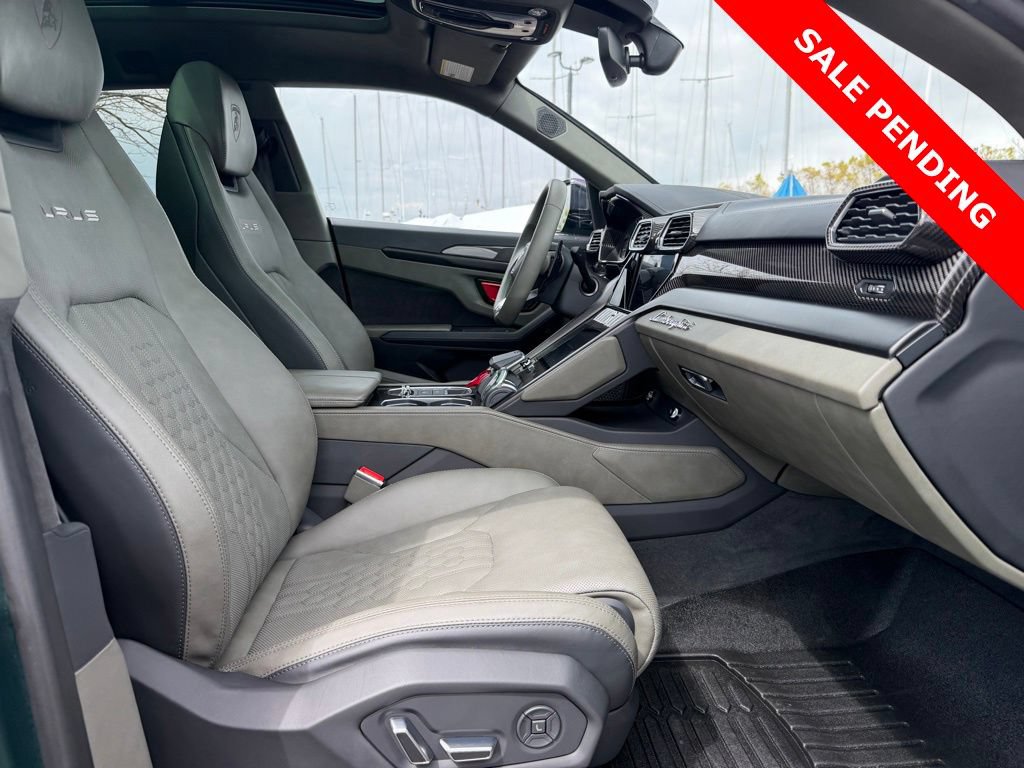 Used 2024 Lamborghini Urus S AWD/4WD image 45