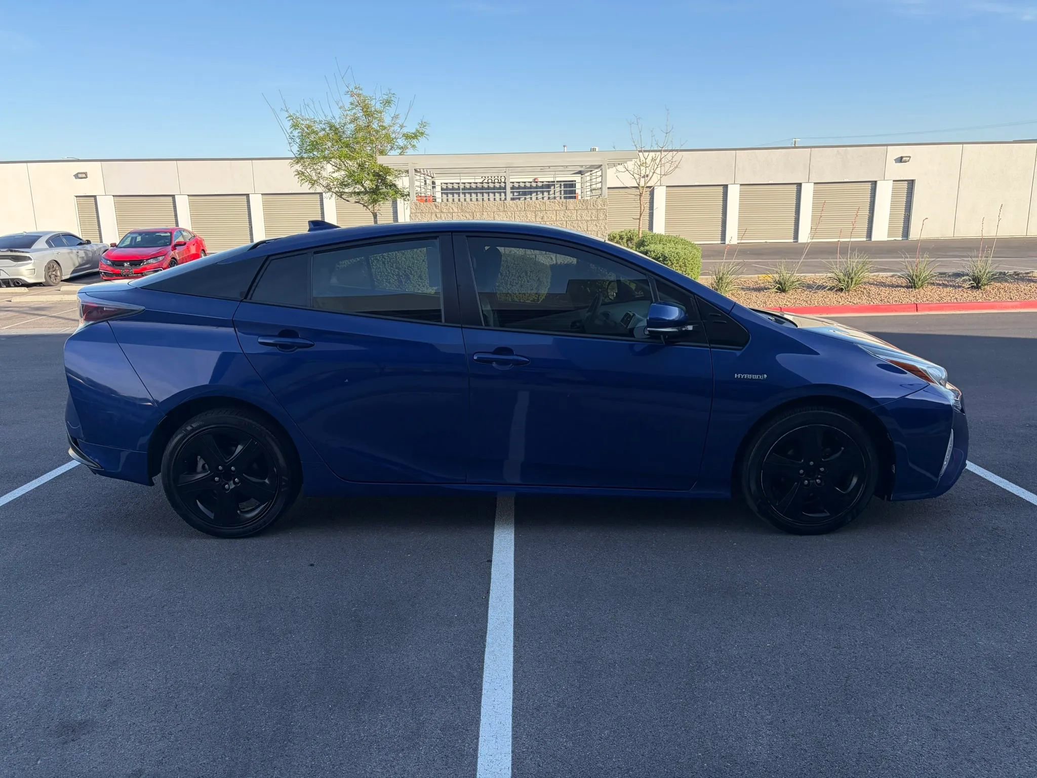 Used 2016 Toyota Prius Three Touring FWD image 3