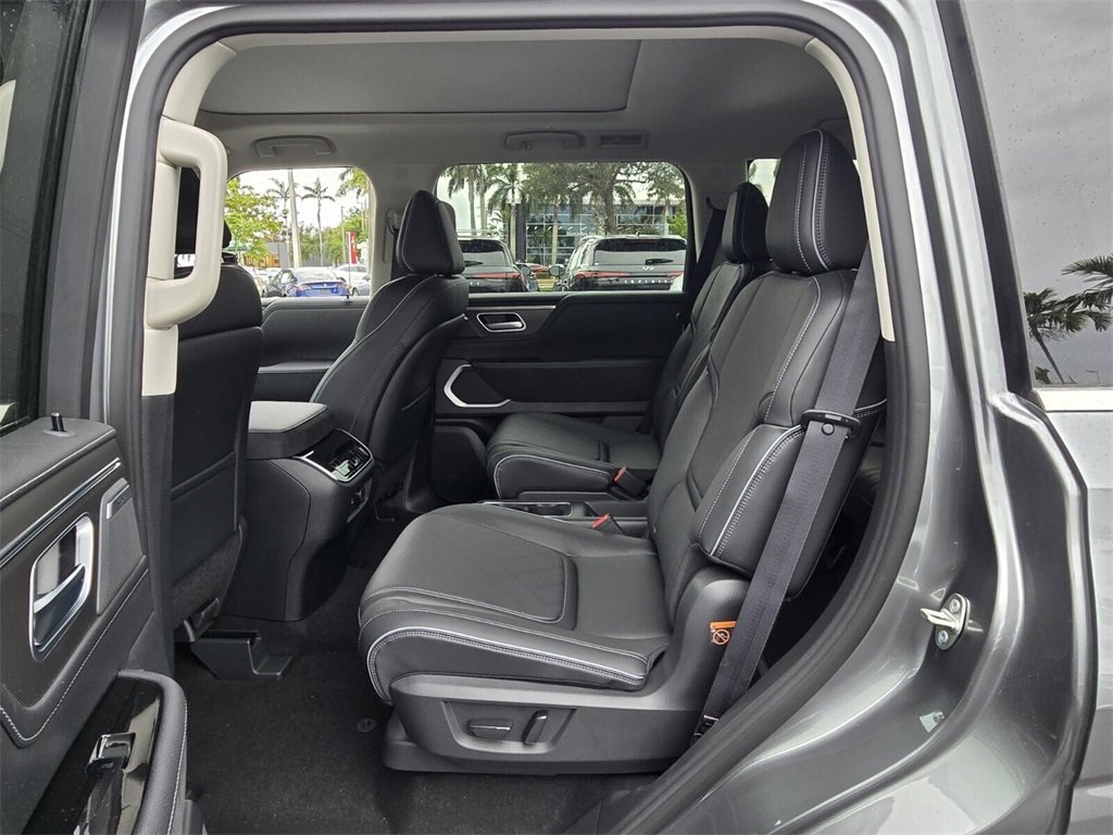 New 2026 INFINITI QX80 Luxe image 14