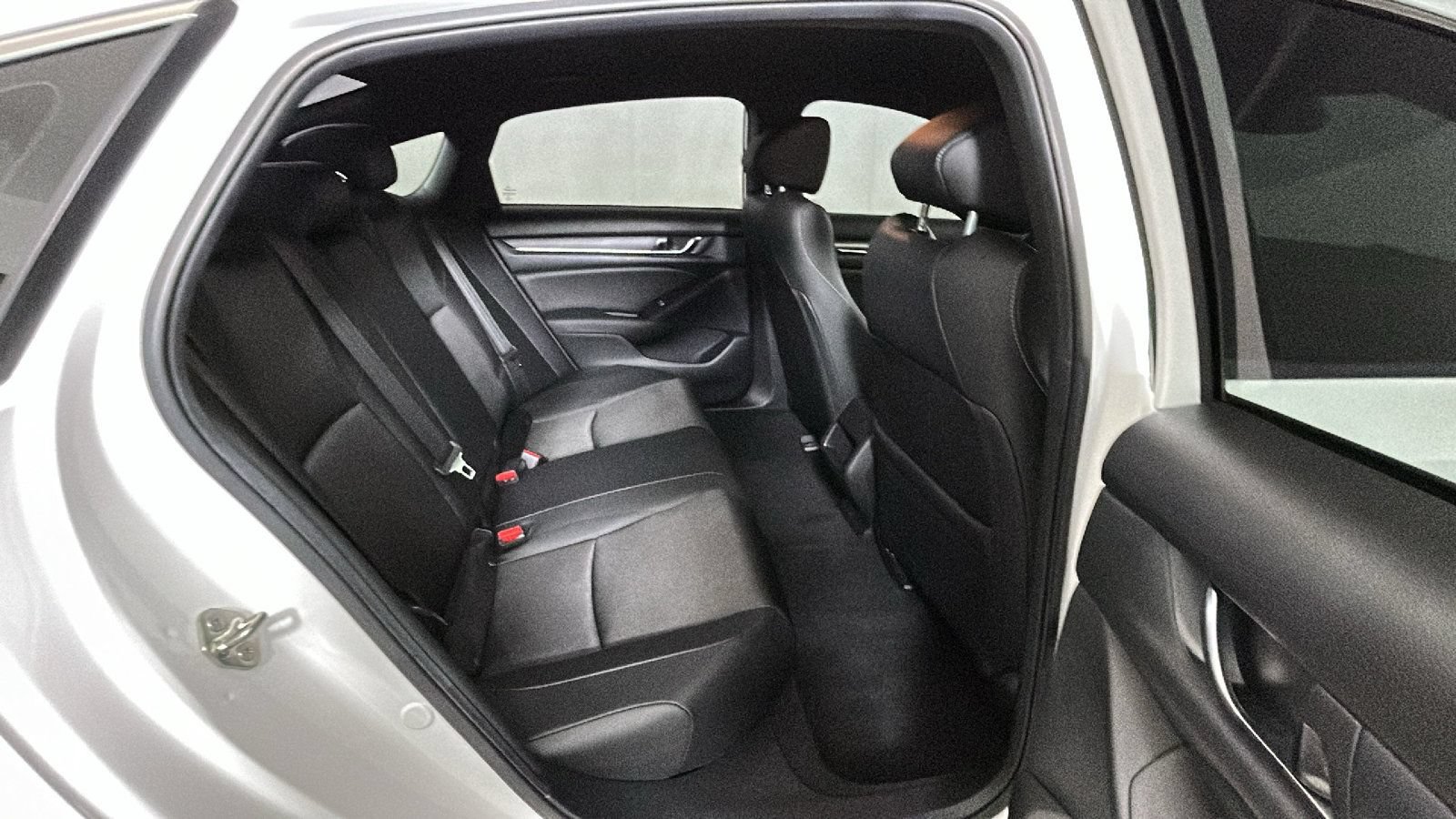 Used 2019 Honda Accord Sport image 30