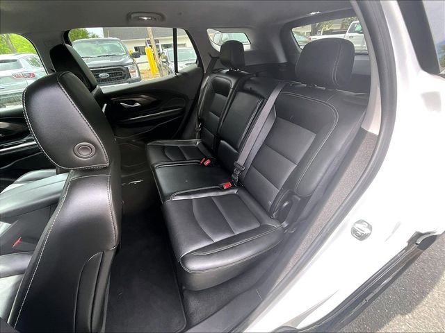 Used 2024 GMC Terrain SLT AWD/4WD image 21