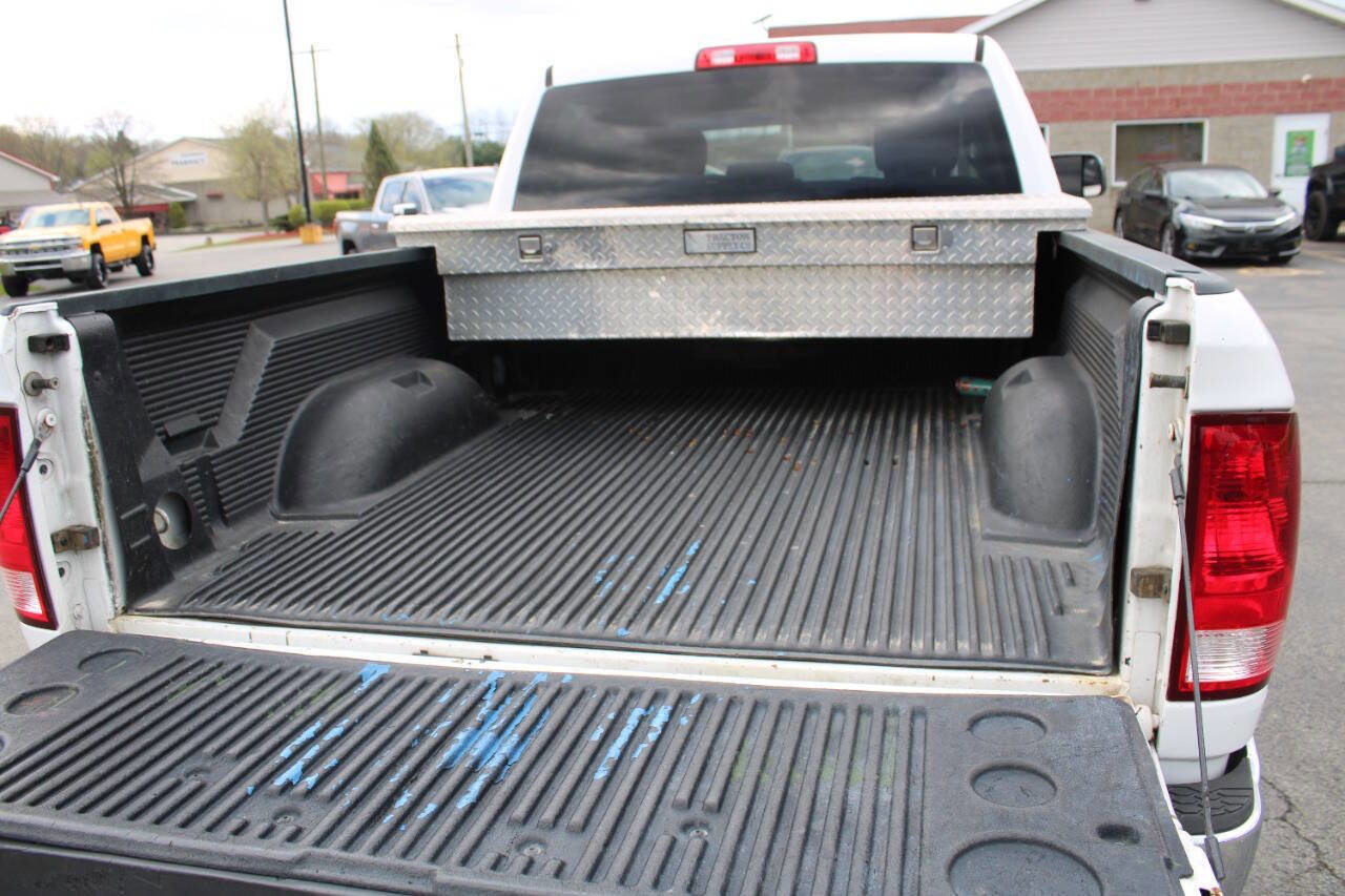 Used 2018 RAM 2500 Tradesman w/ Chrome Appearance Group image 12