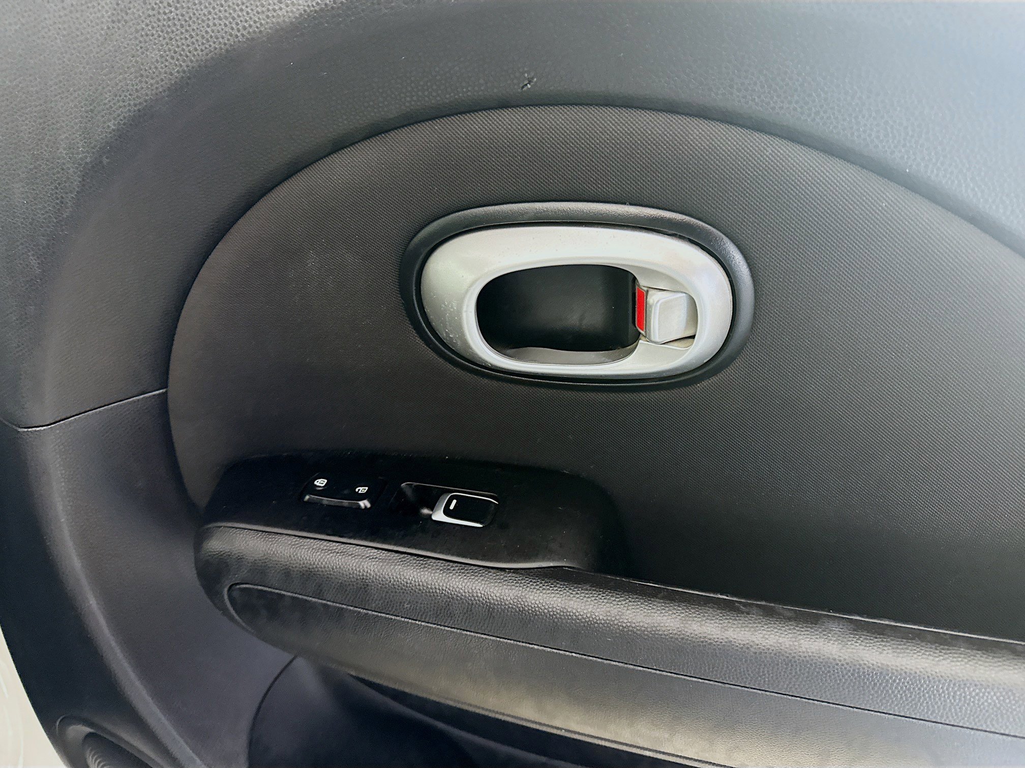 Used 2018 Kia Soul image 29