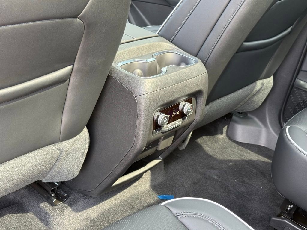 New 2026 Buick Enclave Avenir w/ Super Cruise Package FWD image 22