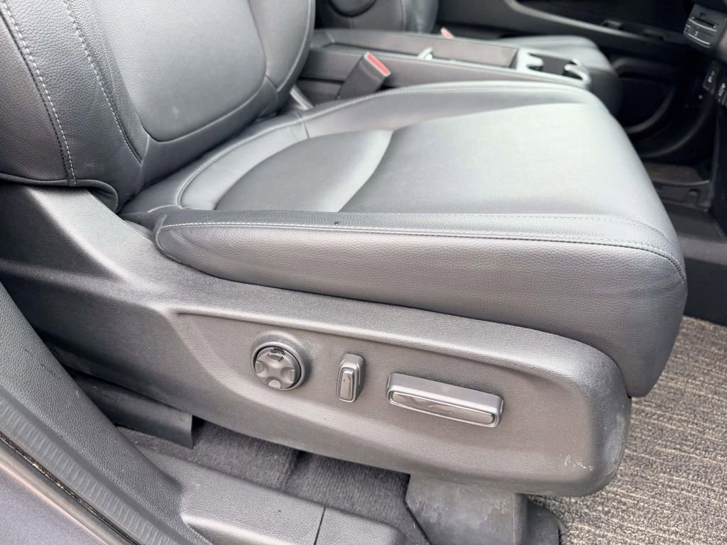 Used 2022 Honda Odyssey Touring image 3