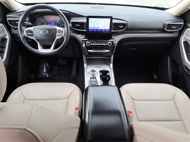 Certified 2022 Ford Explorer Limited w/ Equipment Group 301A image 18