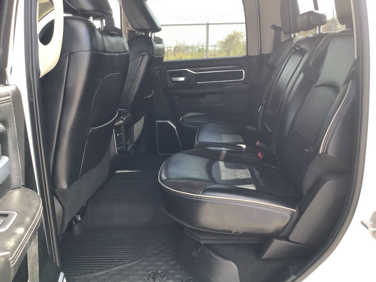 Used 2023 RAM 2500 Laramie AWD/4WD image 34