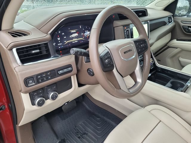 Used 2024 GMC Yukon XL Denali AWD/4WD image 24