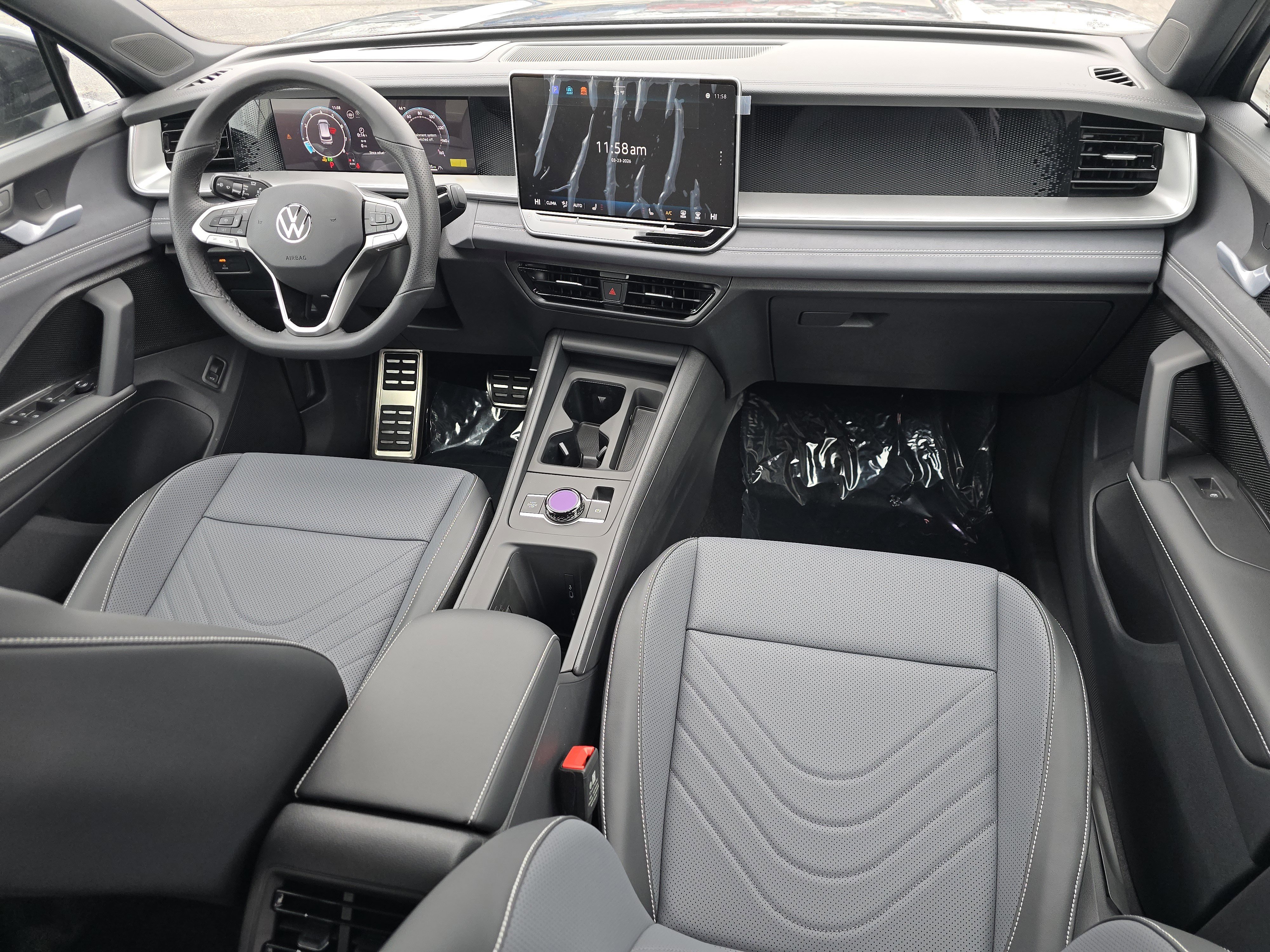 New 2026 Volkswagen Tiguan SE R-Line AWD/4WD image 18