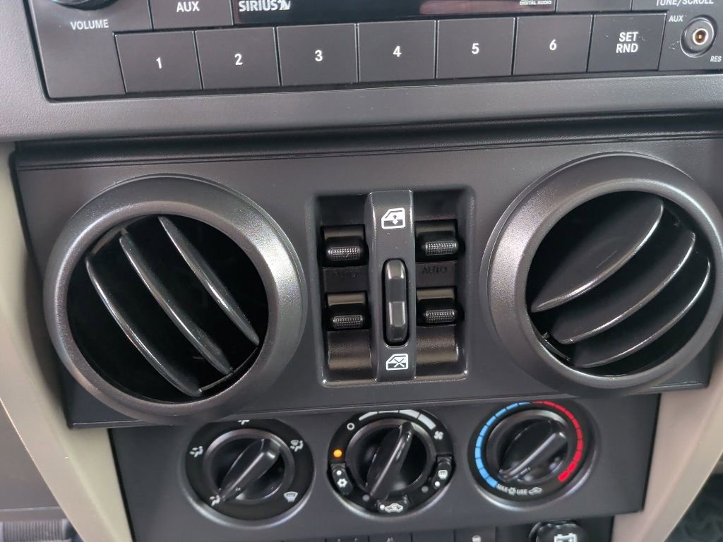 Used 2010 Jeep Wrangler Unlimited Rubicon w/ Dual Top Group image 20