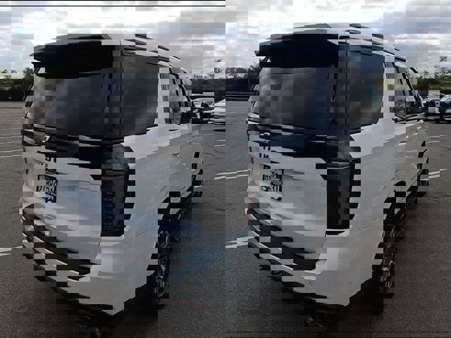 Used 2025 Chevrolet Tahoe Z71 w/ Comfort Package image 6