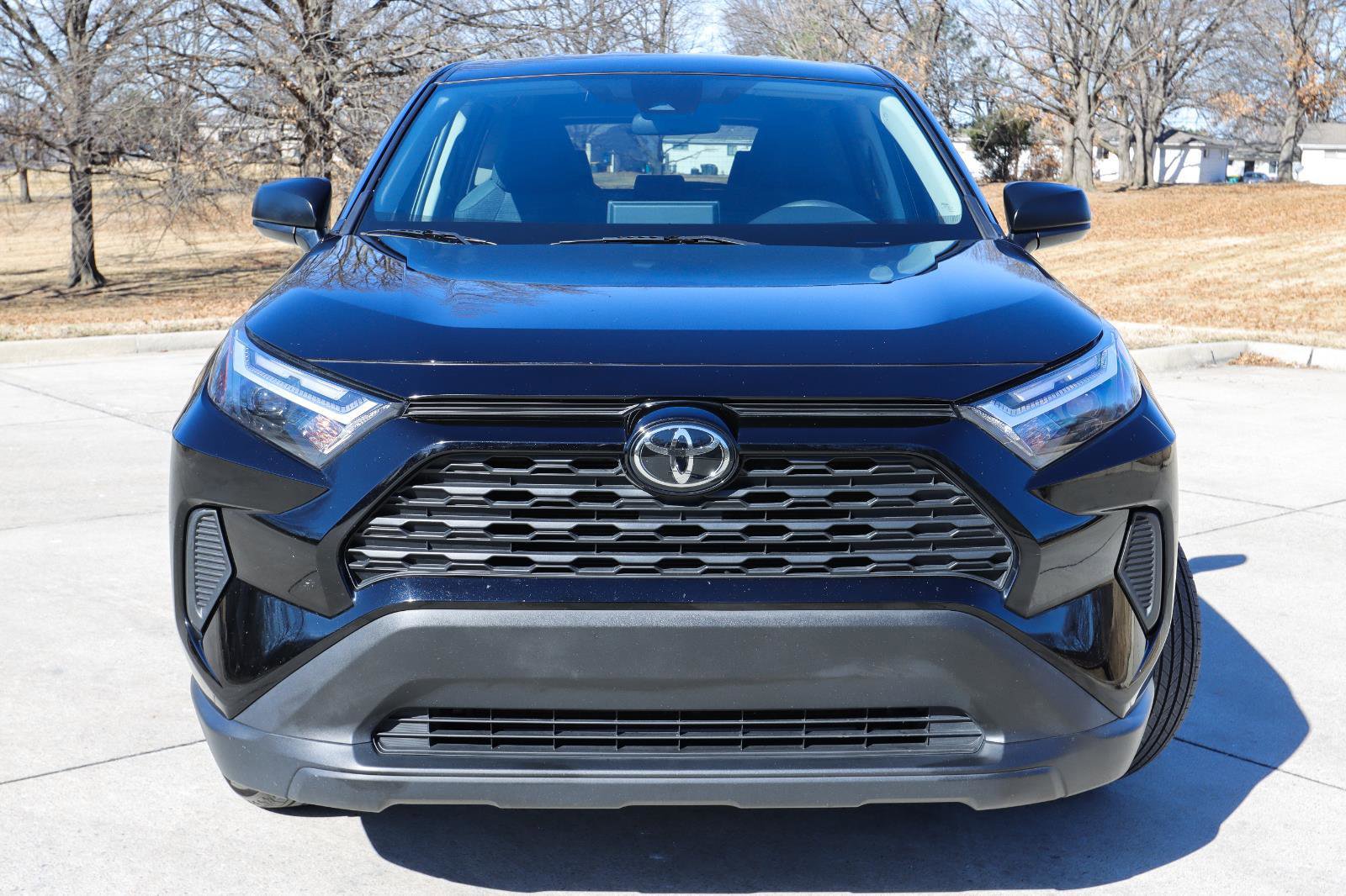 Used 2024 Toyota RAV4 LE image 16