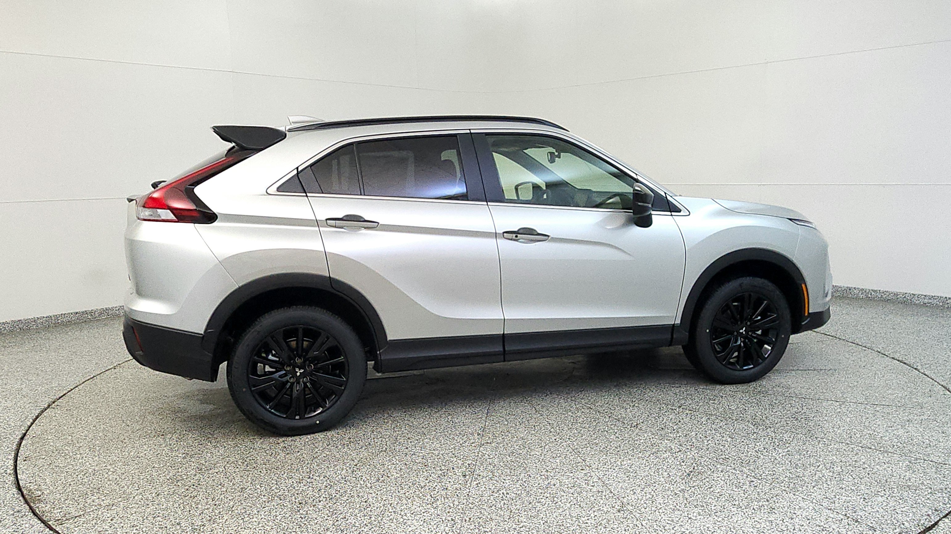 Used 2025 Mitsubishi Eclipse Cross AWD image 6