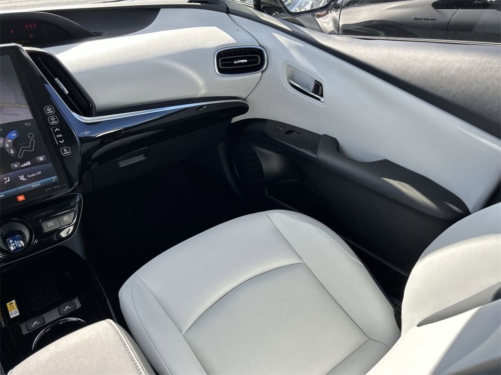 Used 2019 Toyota Prius Limited image 5