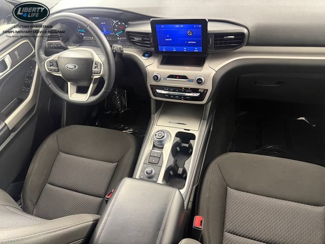 Used 2023 Ford Explorer XLT AWD/4WD image 32