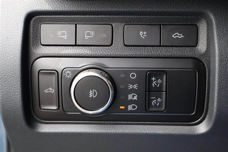 Used 2023 Ford F350 Platinum AWD/4WD image 23