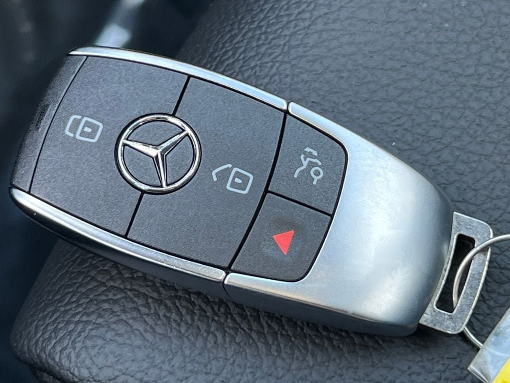 New 2025 Mercedes-Benz CLA 250 4MATIC image 33