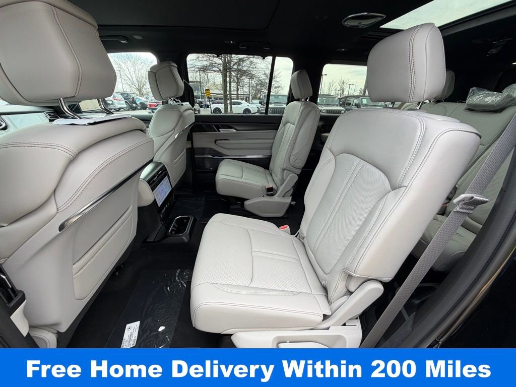 New 2026 Jeep Grand Wagoneer L Summit image 11