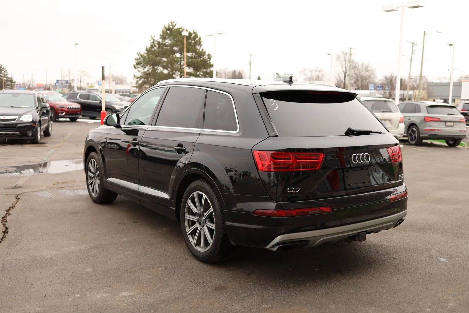 Used 2017 Audi Q7 3.0T Premium Plus w/ Premium Plus Package image 7