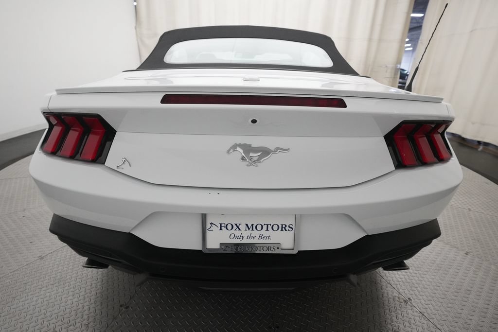 Used 2025 Ford Mustang Premium RWD image 25