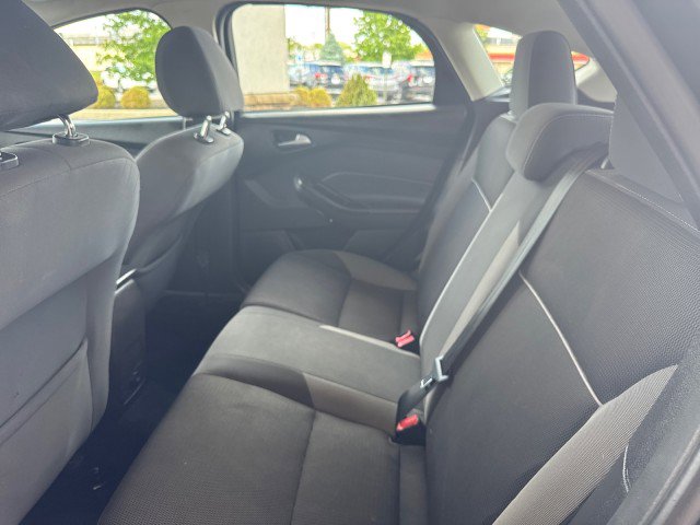 Used 2013 Ford Focus SE FWD image 7